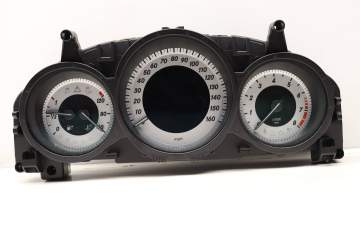 Instrument Cluster / Speedometer 2049004309
