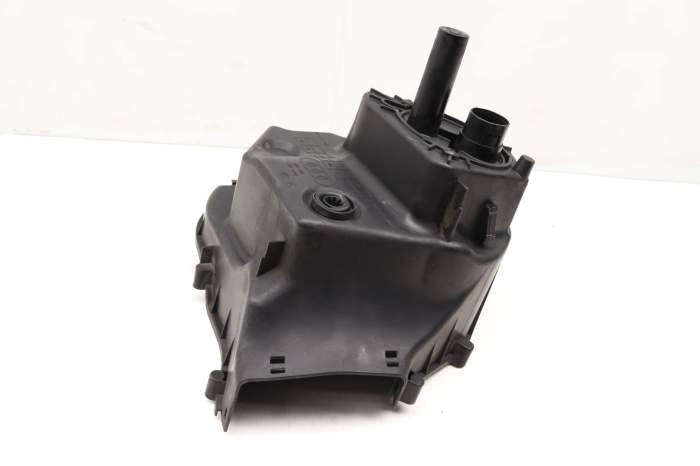 Engine Air Filter Box / Housing - Lower Half 4H0133824L main product photo