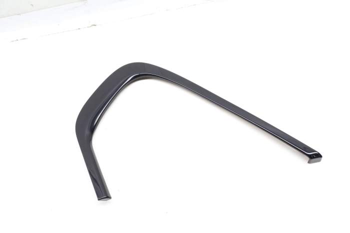 Quarter Window Glass Trim / Molding 51377188320 main product photo
