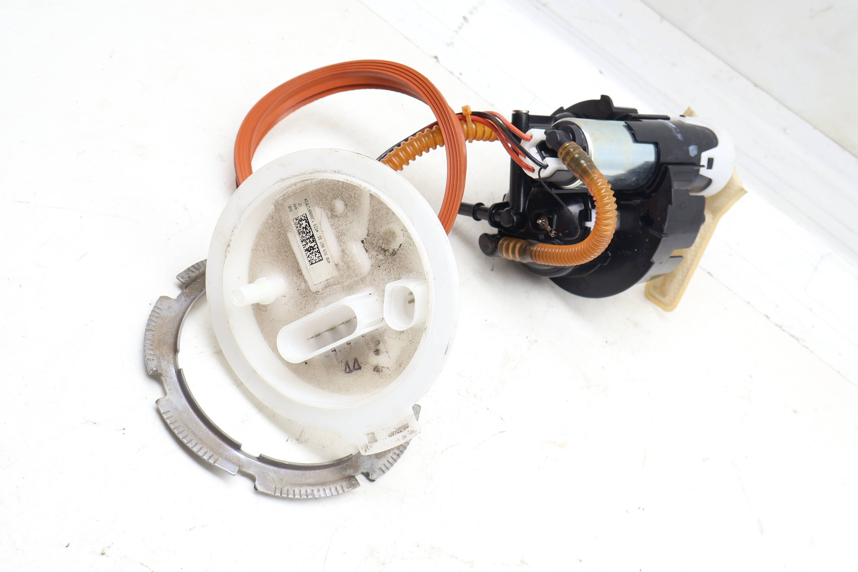 In-Tank Fuel Pump Assembly 4M0919087BD