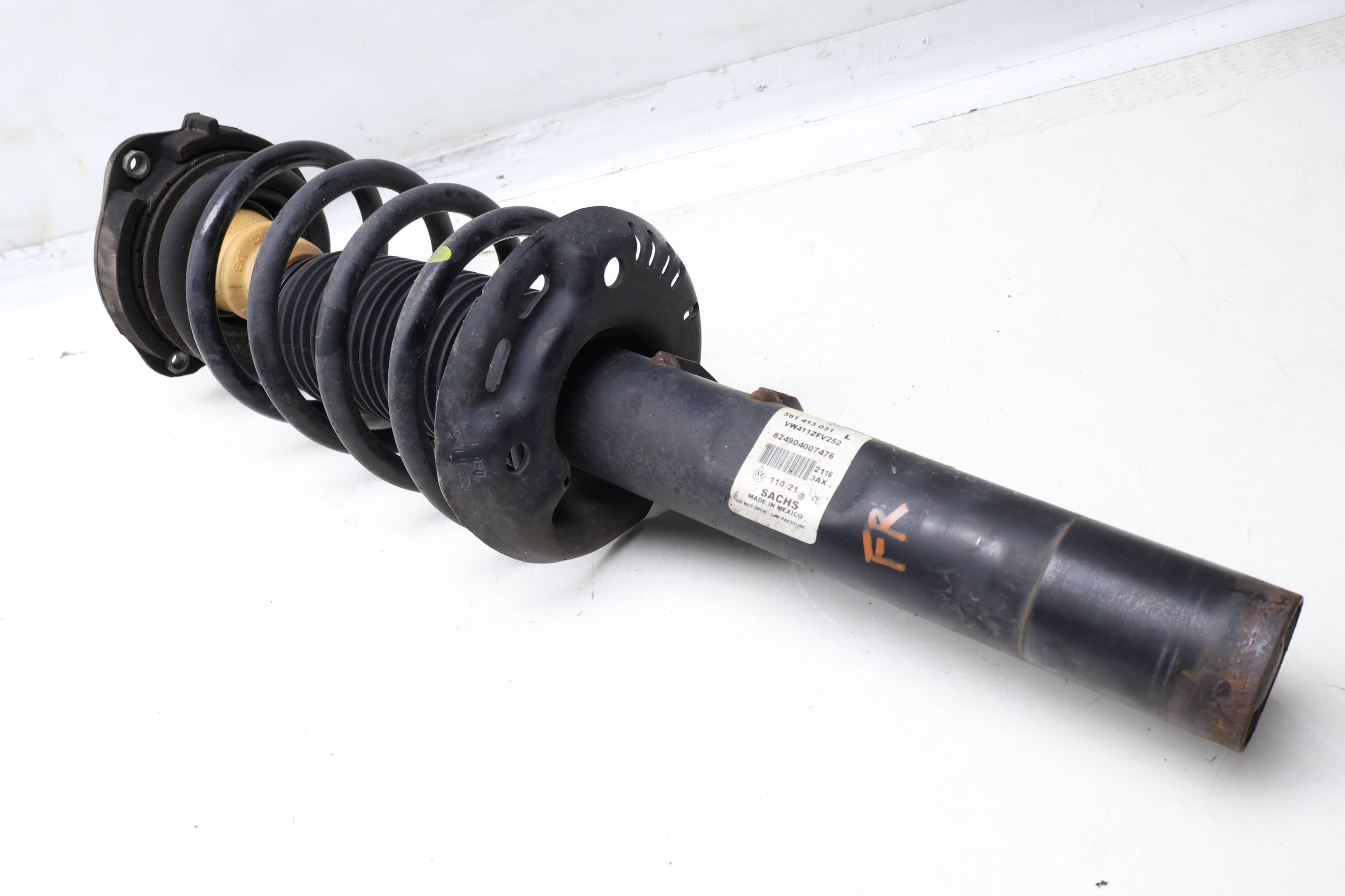 Strut / Spring Assembly 561413031L