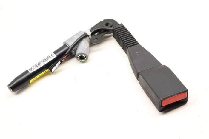 Seat Belt Buckle / Receiver 72119172211 main product photo