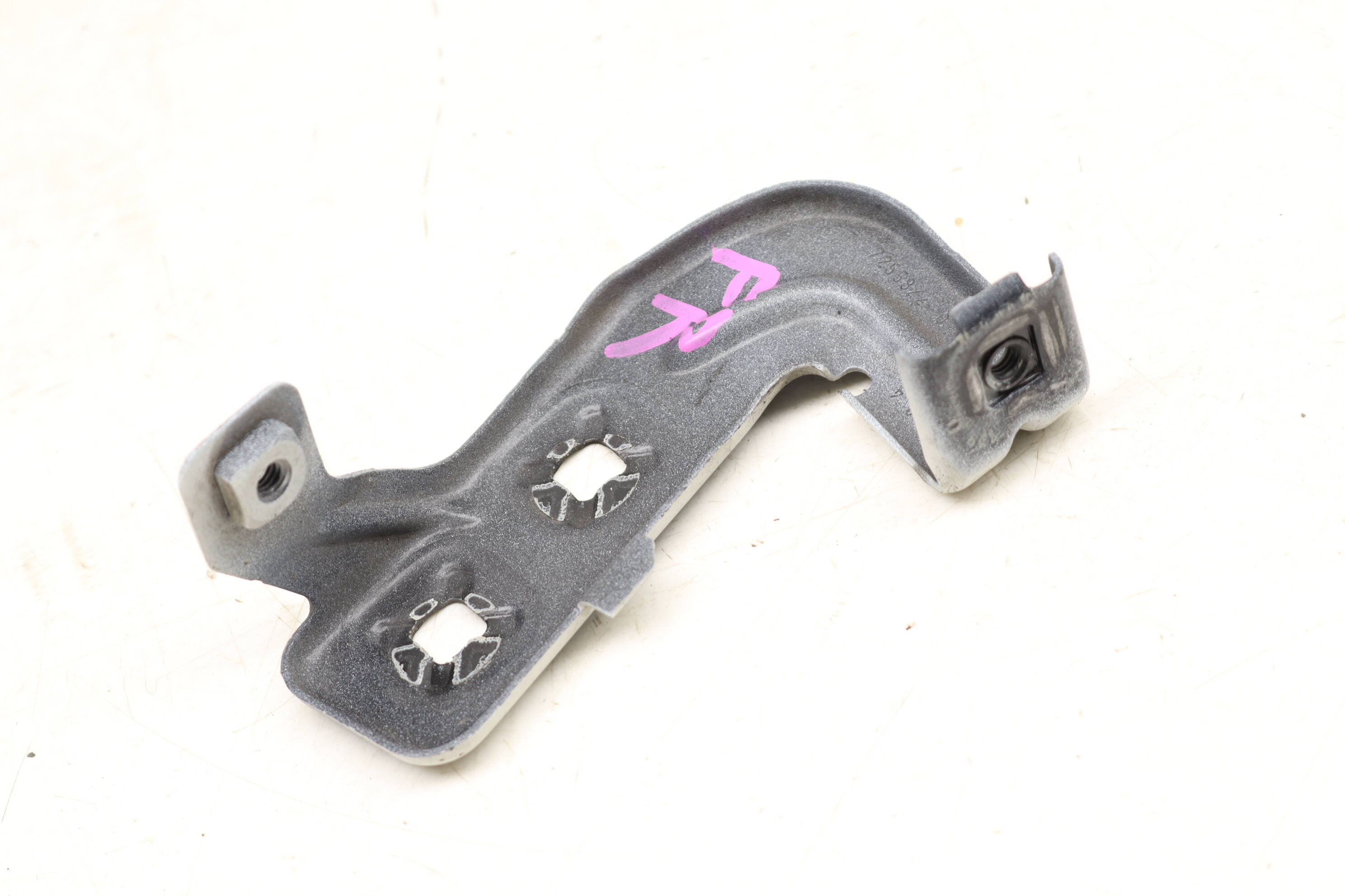 Fender&#x20;Mount&#x20;&#x2F;&#x20;Bracket&#x20;41357255822