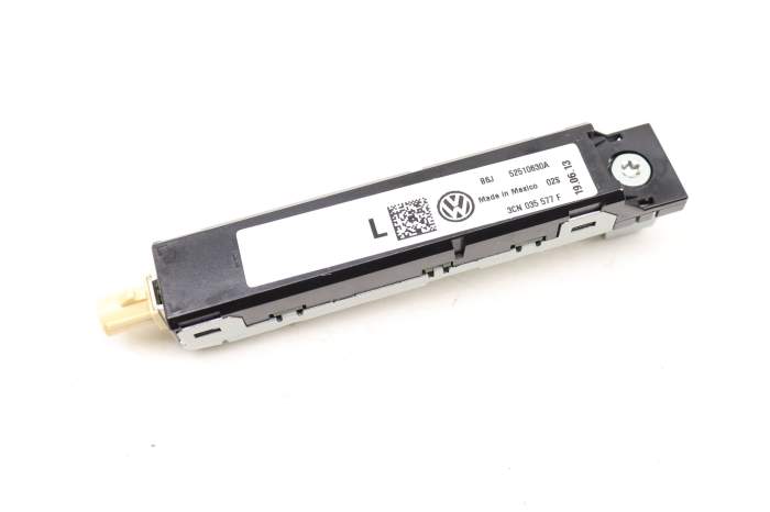 Upper Antenna Booster 3CN035577F main product photo