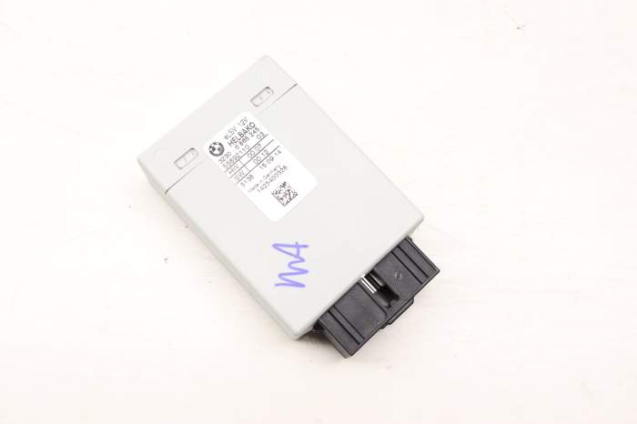 Steering Column Control Module 32306865245 main product photo
