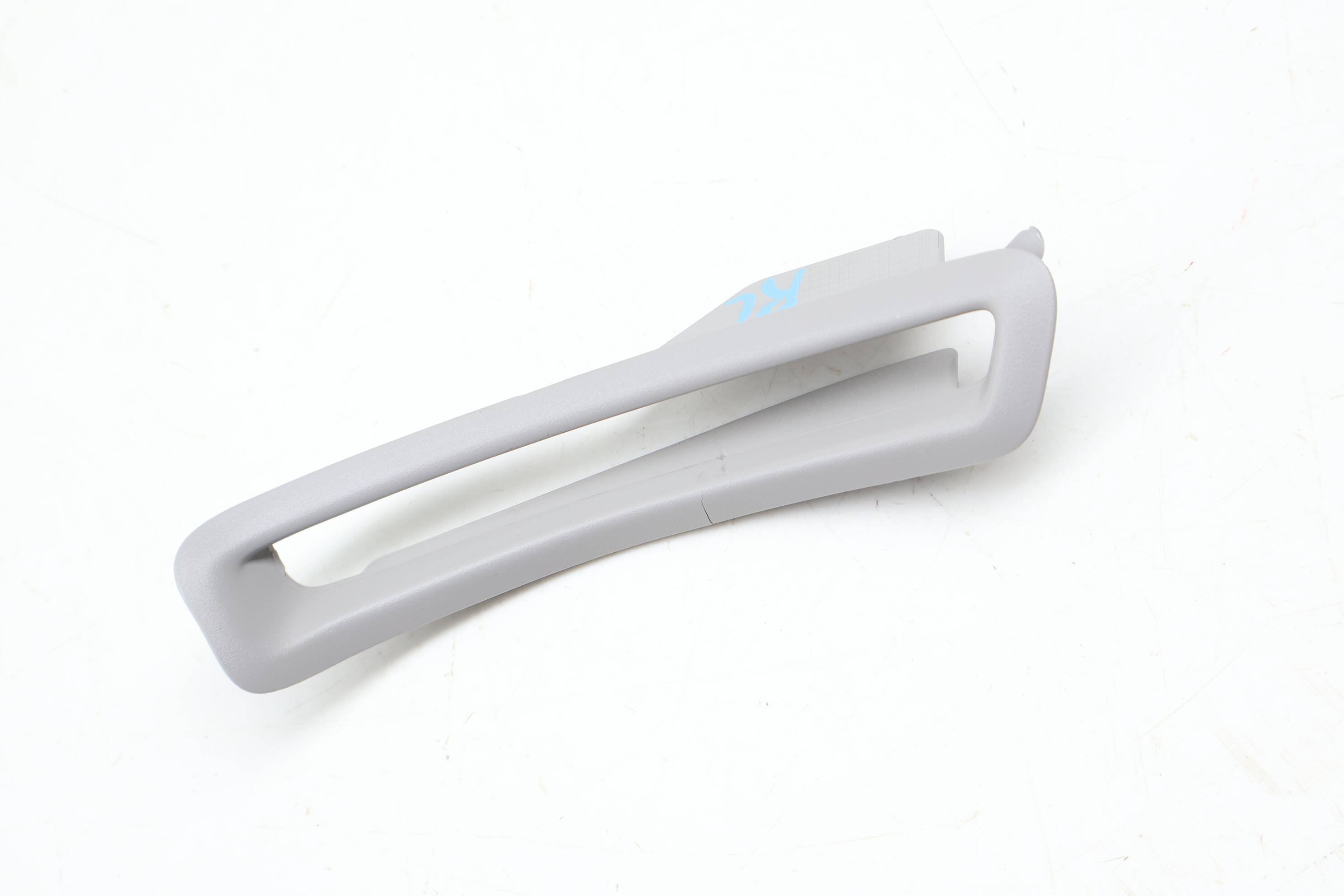 Upper Seat Belt Guide / Trim 2126950159