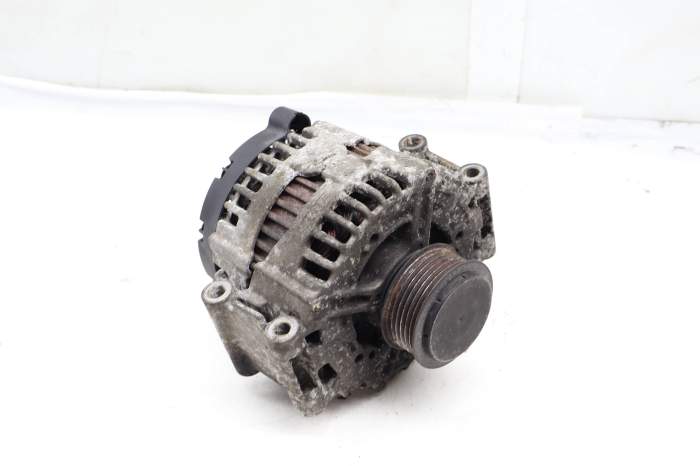 Alternator (180 Amp) 06E903018H main product photo