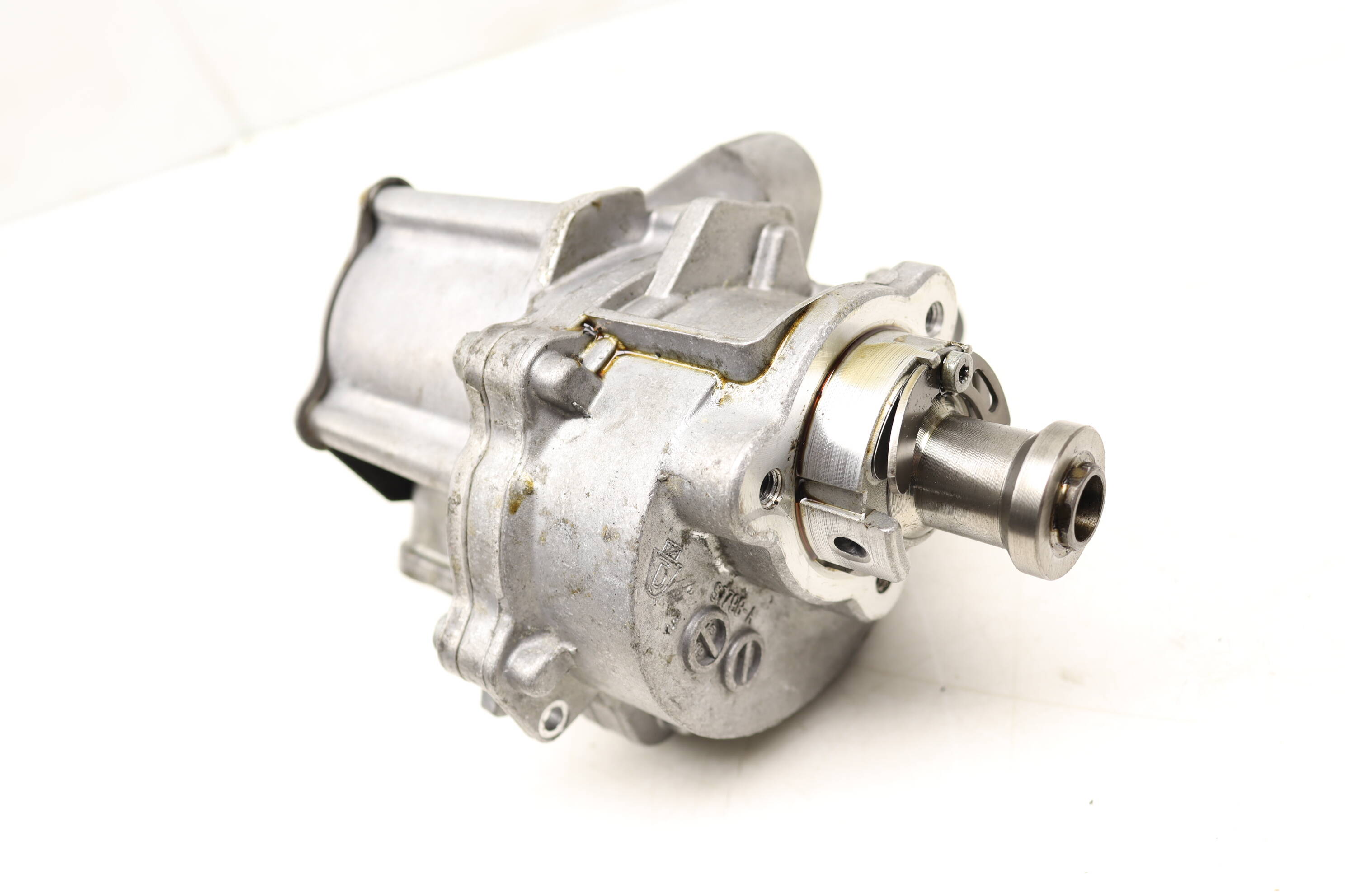 Vacuum&#x20;Pump&#x20;11667611115