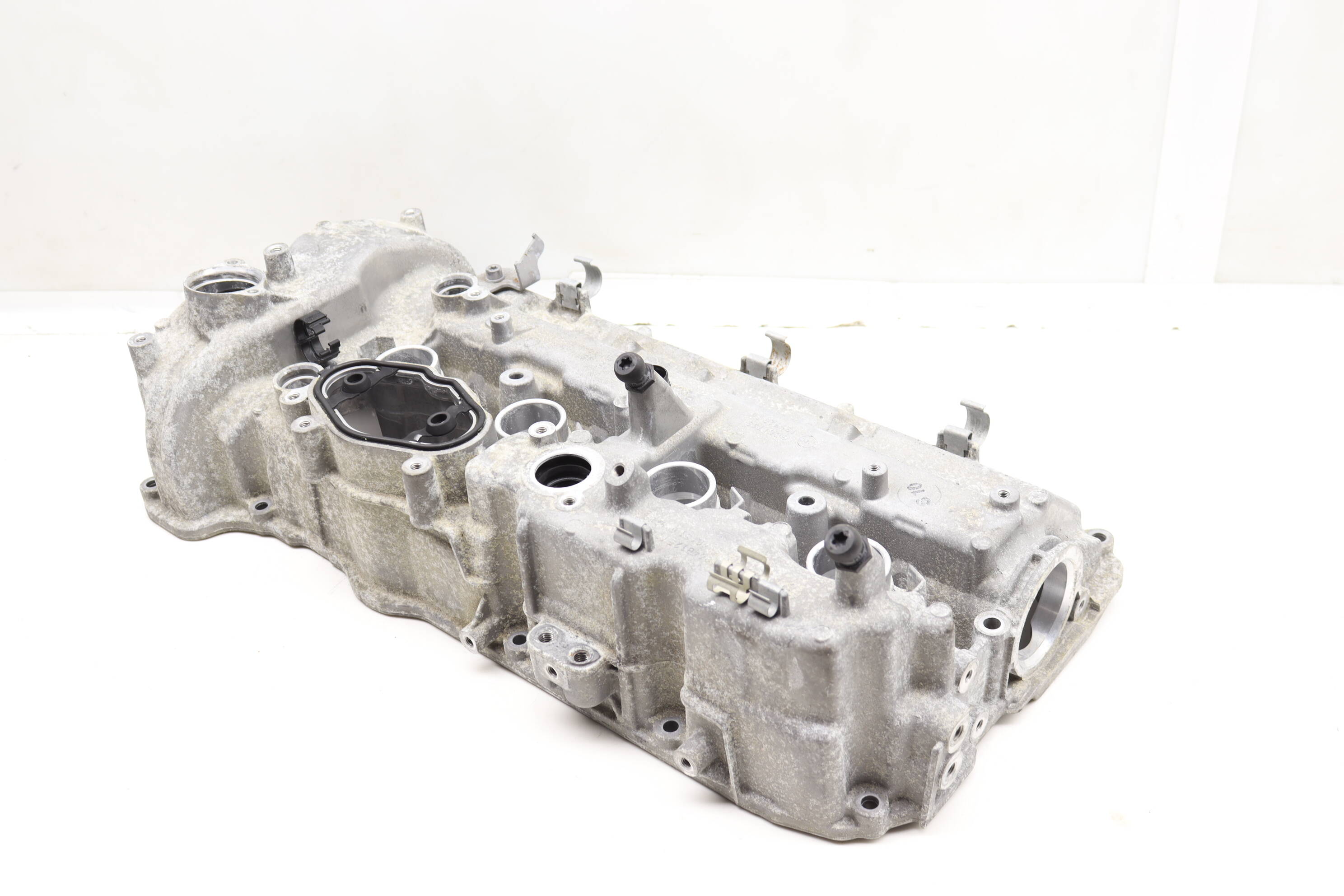 Engine Valve / Cylinder Head Cover 11128648125