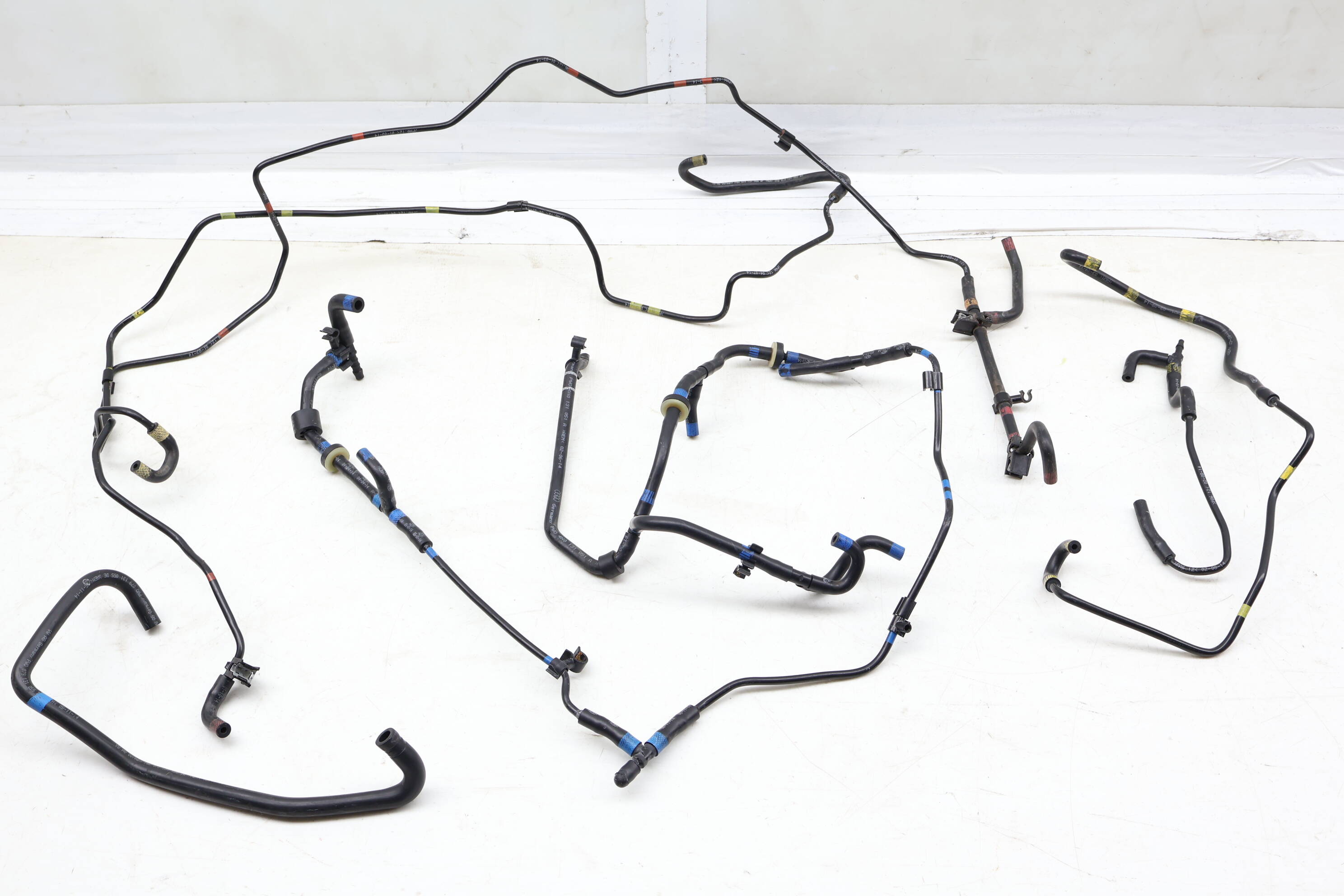 Intake Vacuum Hose / Line Set 079131055DE