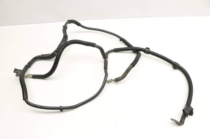 Porsche Alternator / Starter Cable / Wire (Cayenne) 95561209100