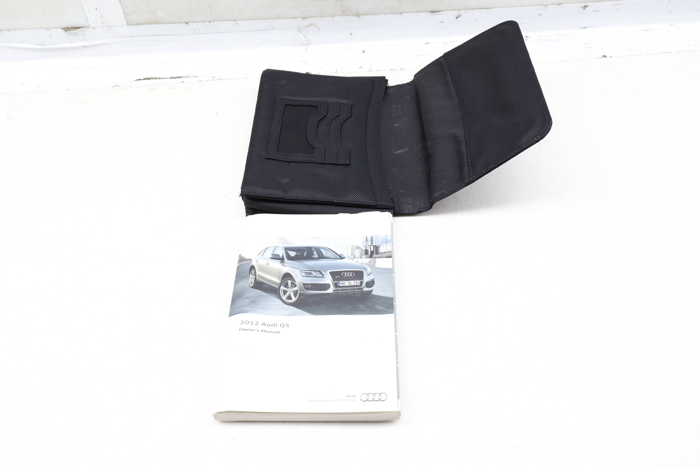 2012 Owners Manual (Q5)