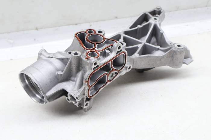 Alternator / Ac Compressor Bracket 06N903143B main product photo