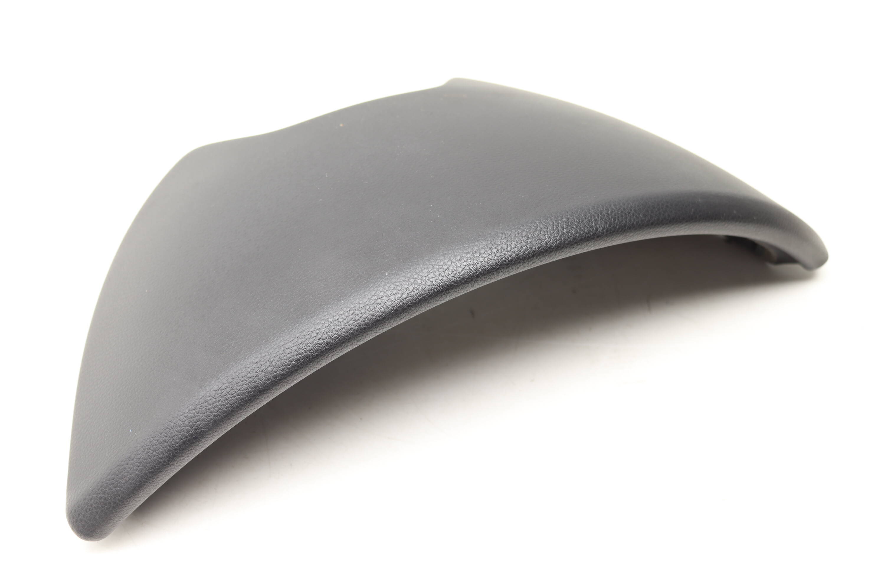 Instrument Cluster Cover / Dash Trim 7P5858277 95855227700