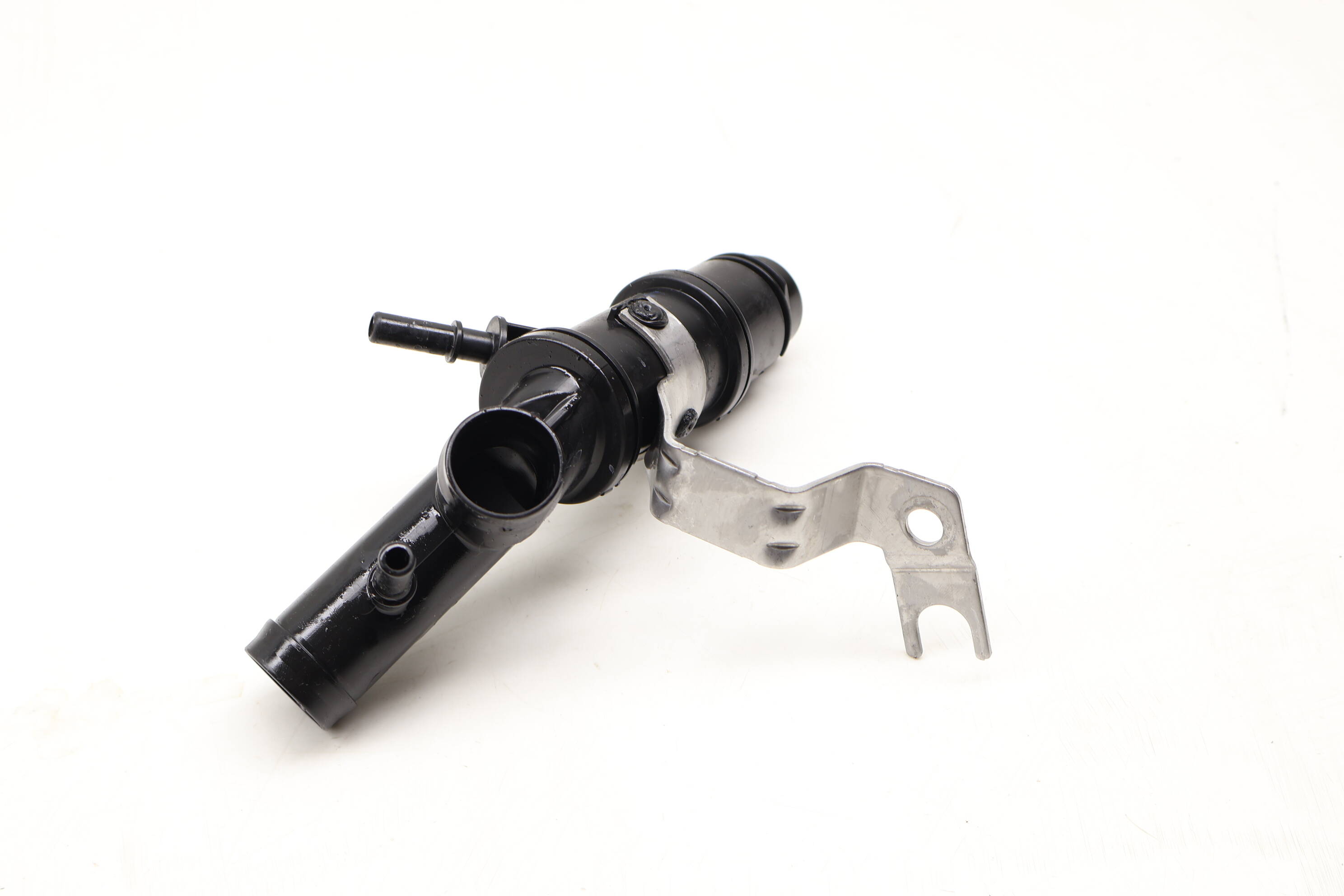 Scr / Diesel Fluid Tank / Def Reservoir Filler Tube 16197260226