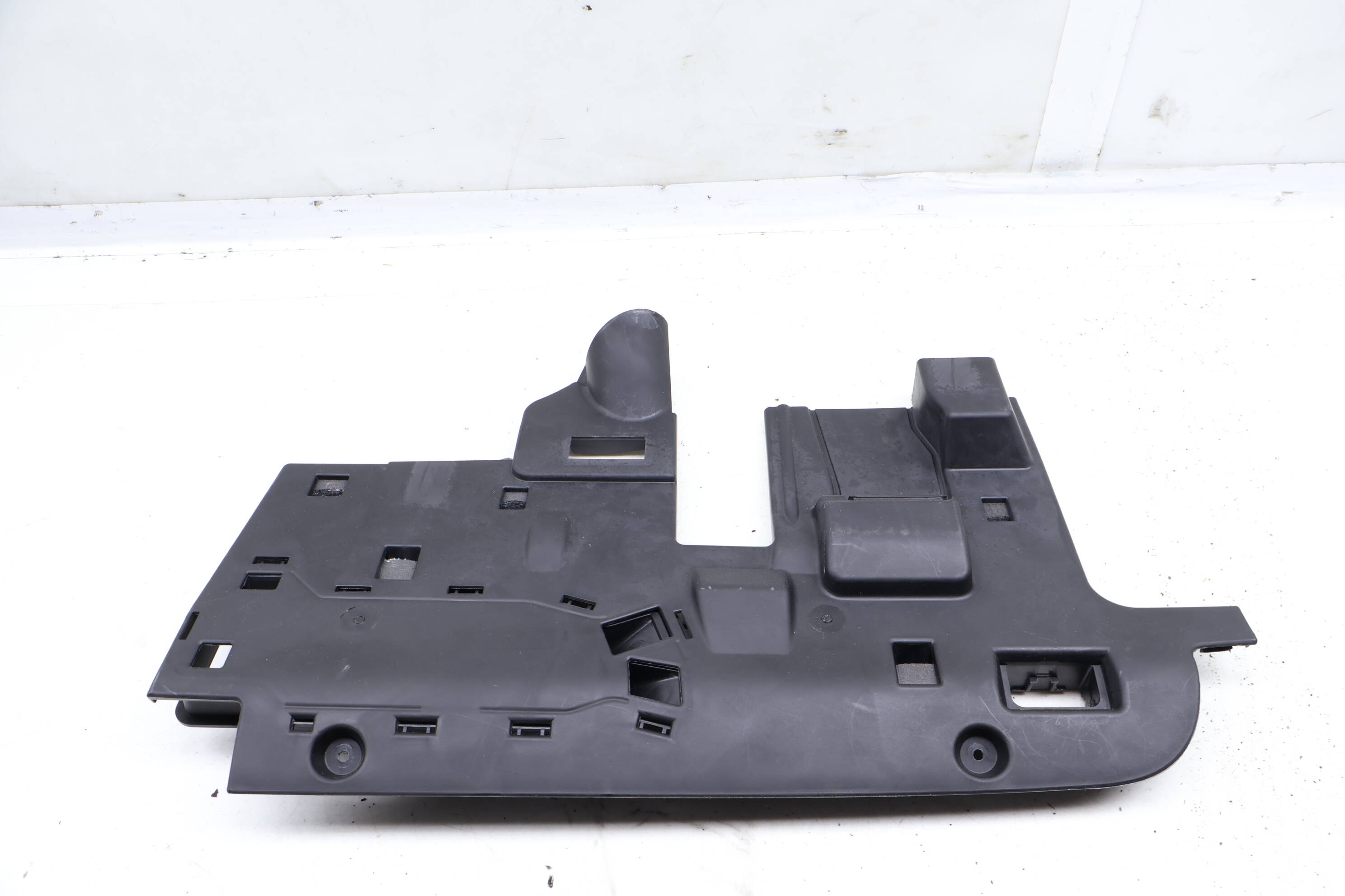 Under Dash Cover Panel 4L1815173