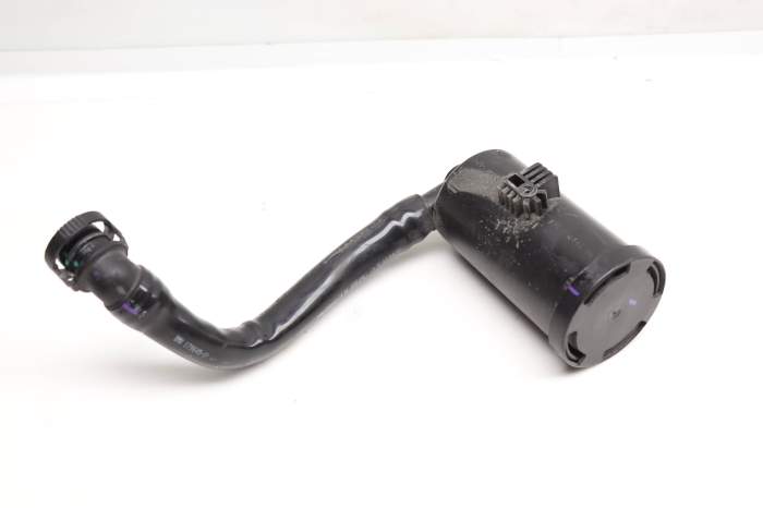 Charcoal / Fuel Vapor Canister Filter 16117340739 main product photo