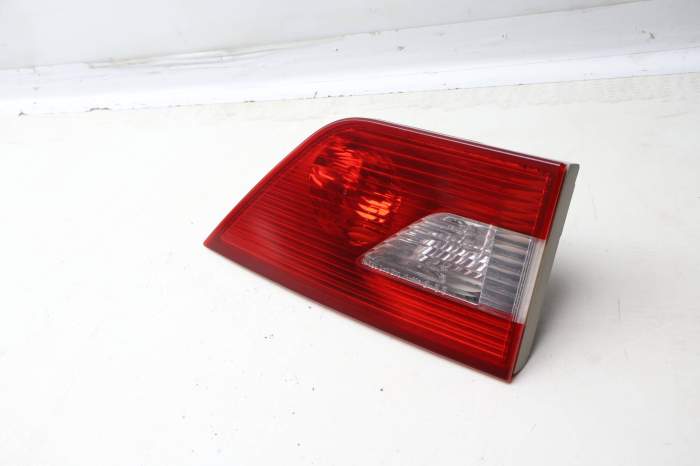 Inner Tail Light / Lamp 63213420205 main product photo