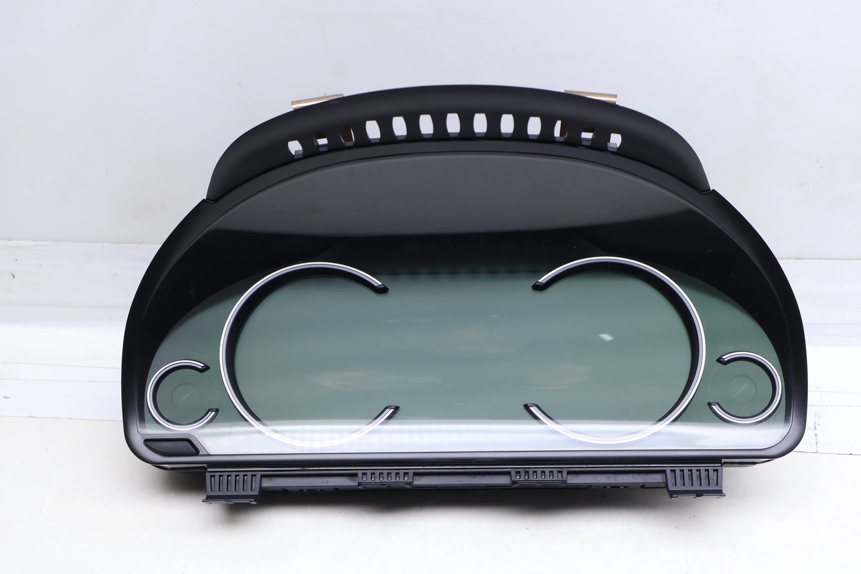 Instrument Cluster / Speedometer 62109395969