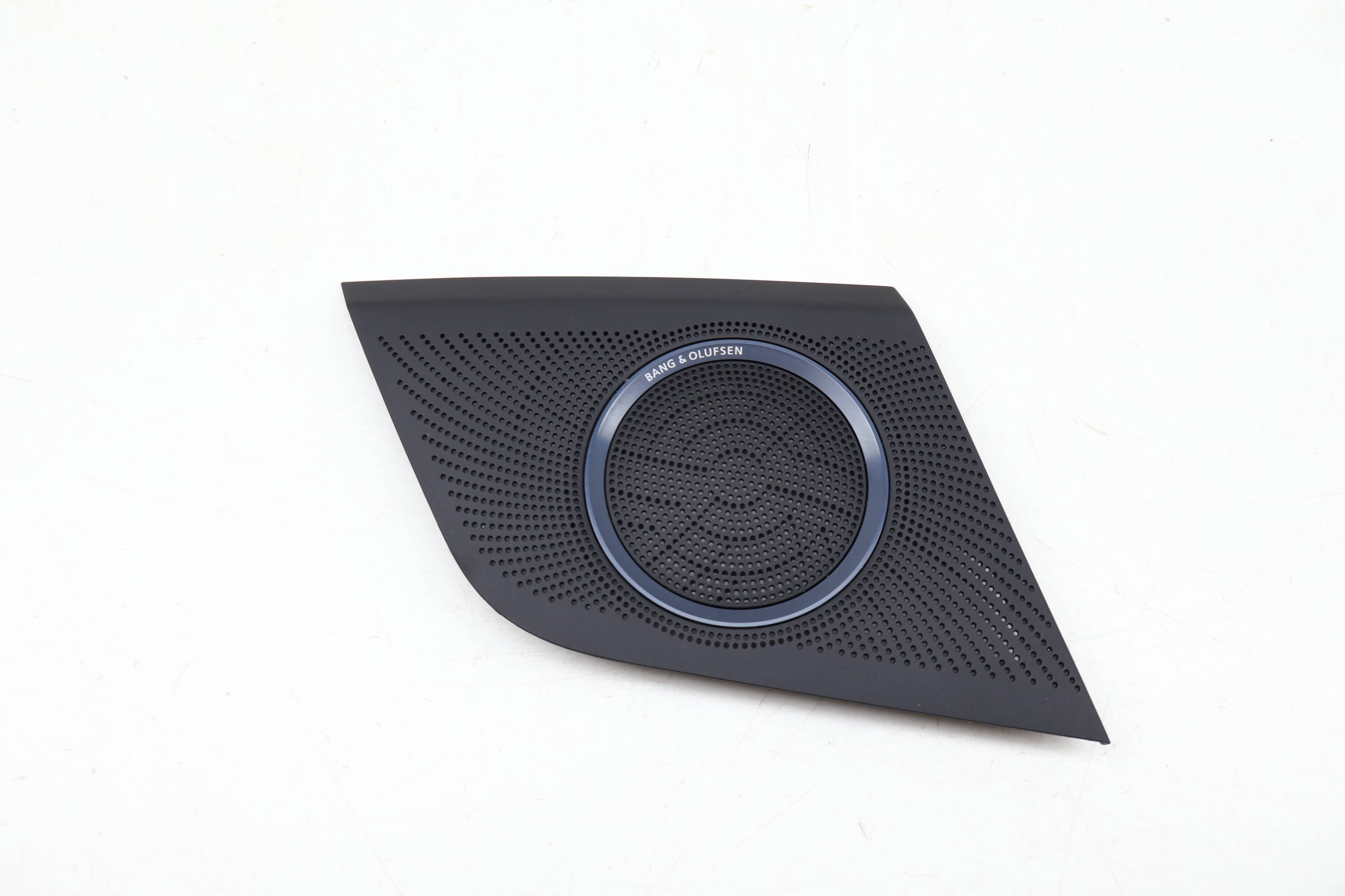 Dash Speaker Cover / Grille (B&O) 8T0857228A