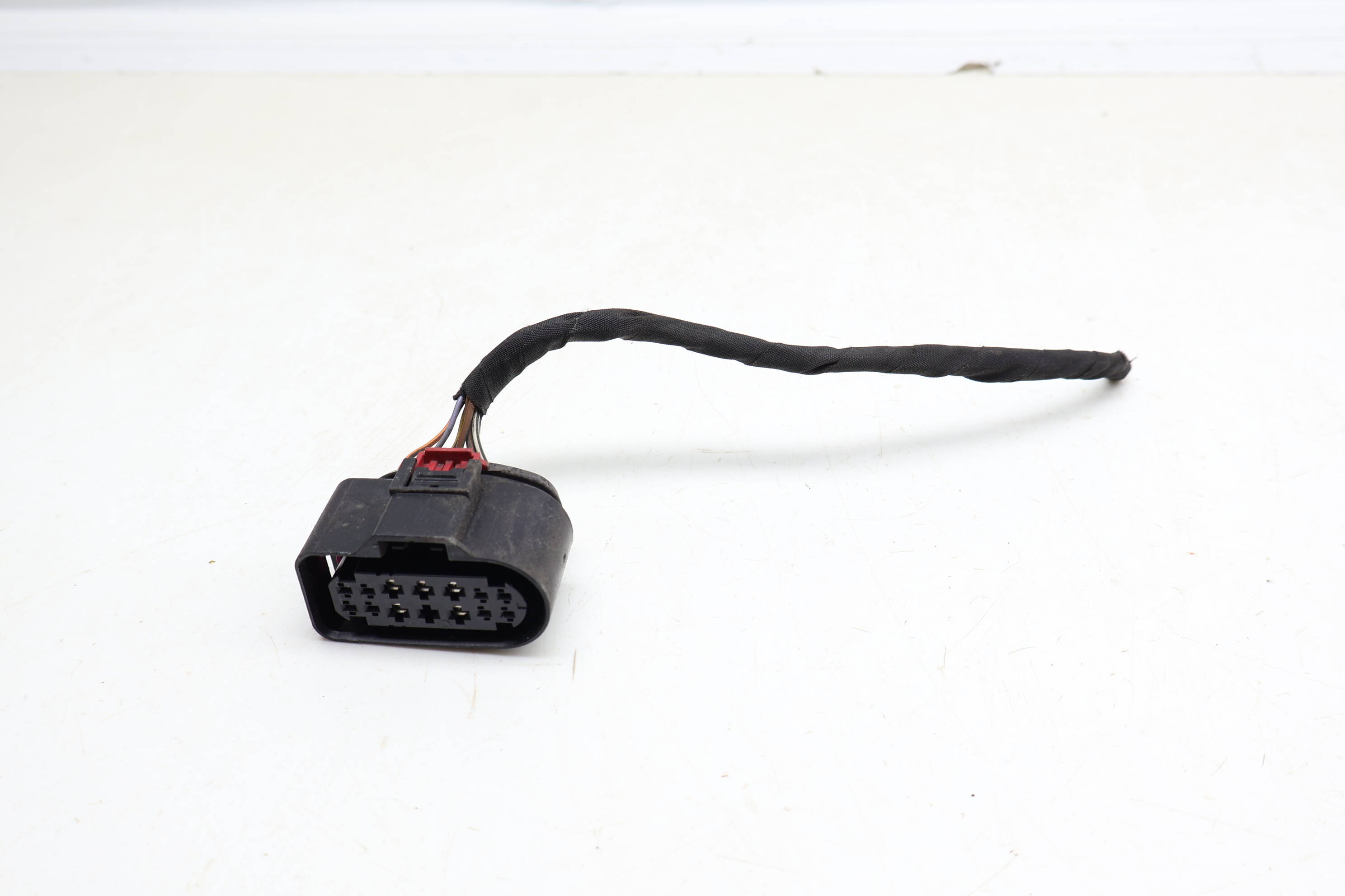 14-Pin Wiring Connector / Pigtail 8W0973737
