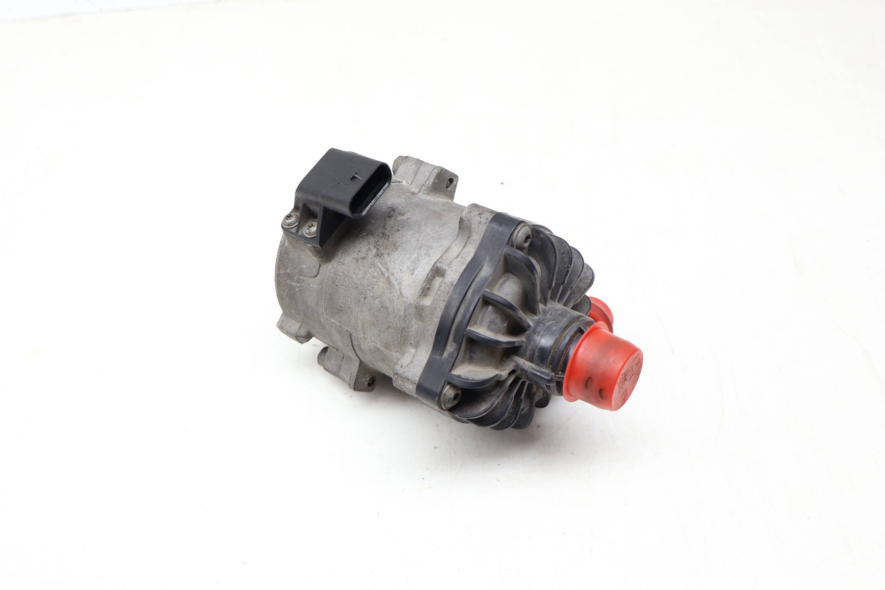 Auxiliary Water / Coolant Pump 11517566335