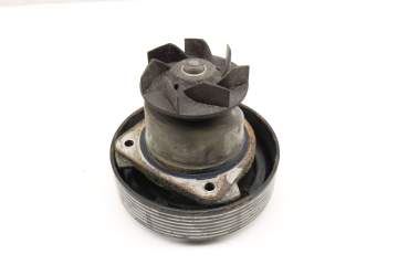 Coolant / Water Pump W/ Pulley 022121011A