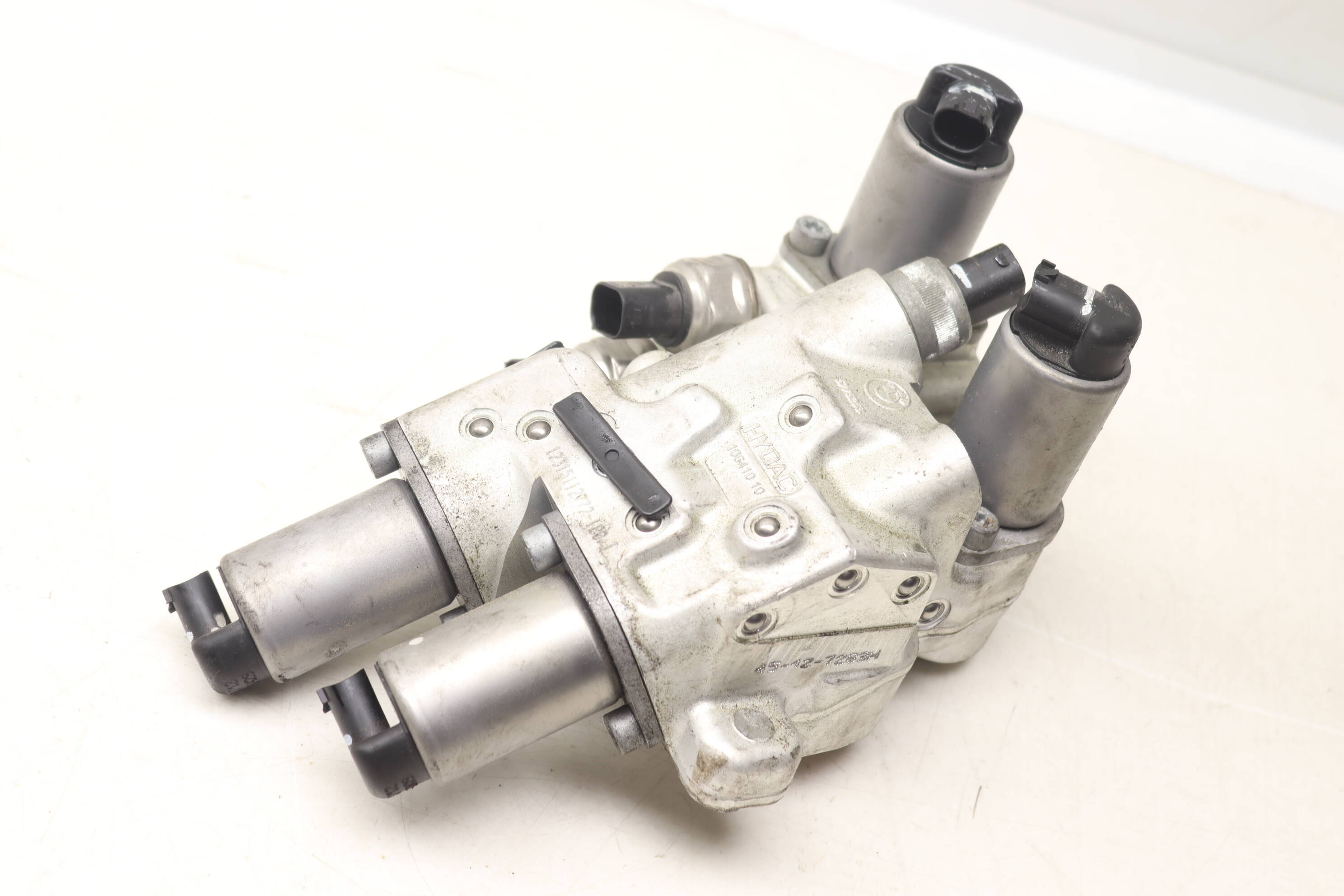 Dynamic&#x20;Drive&#x20;Suspension&#x20;Valve&#x20;Block&#x20;37146775258
