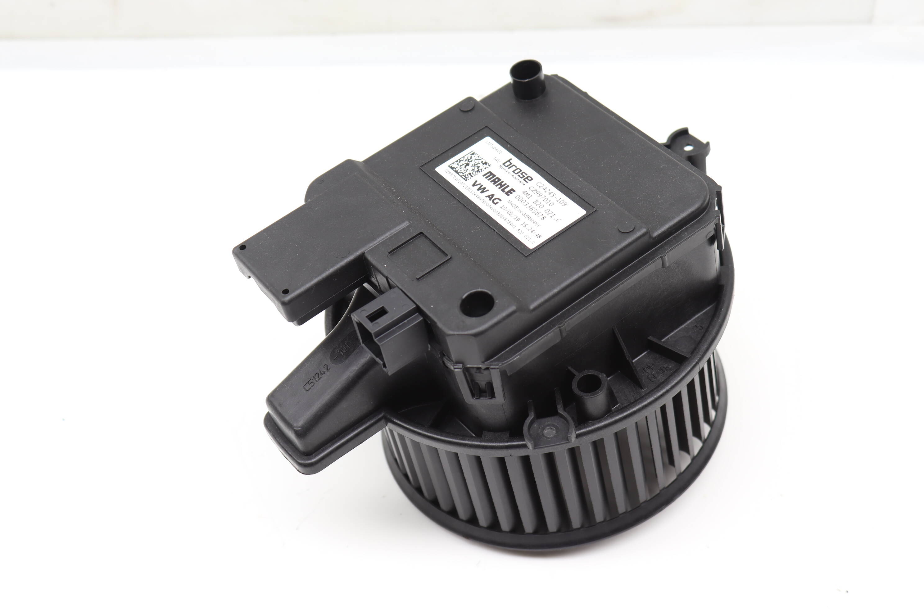 Blower Motor / Fan 4M1820021C PAB820021A