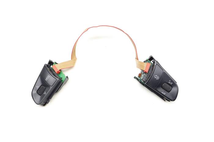Steering Wheel Control Button / Switch Set 4E0951527 main product photo