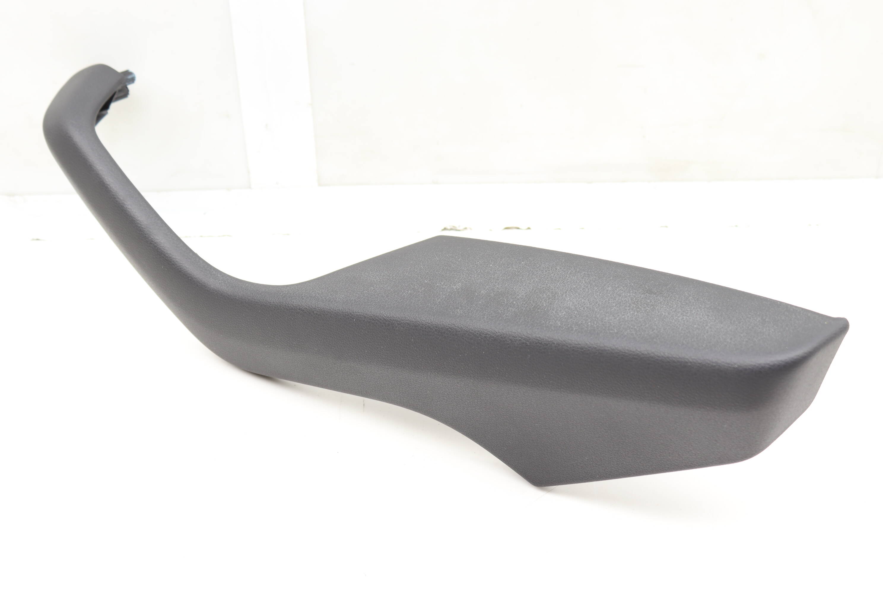 Door&#x20;Panel&#x20;Pull&#x20;&#x2F;&#x20;Armrest&#x20;8W0867374D