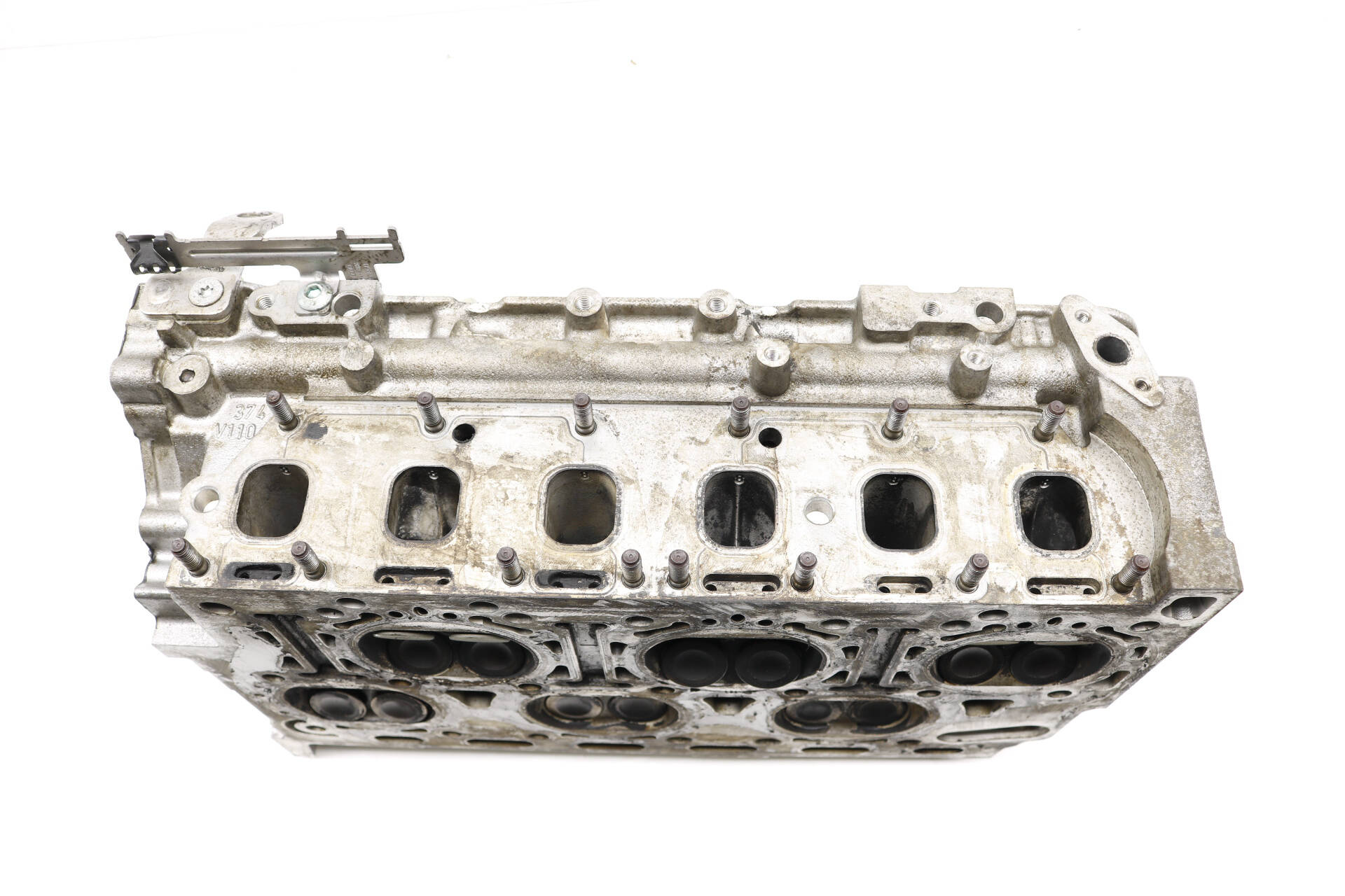 その他 WCCF07-08 VW Right 6.0 Engine Cylinder Head (Phaeton) 07C103064BD