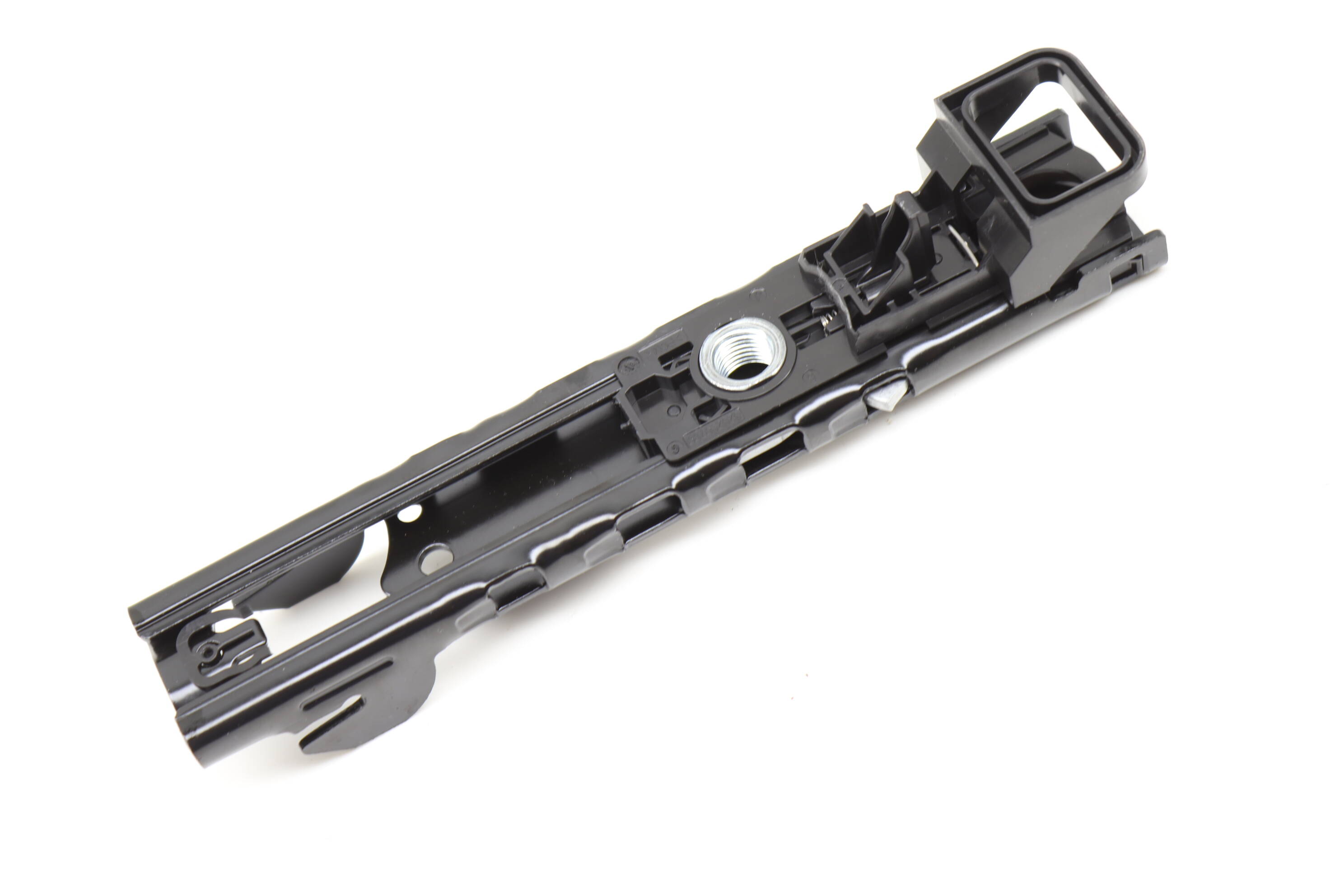 Seat&#x20;Belt&#x20;Height&#x20;Adjuster&#x20;4M0857819&#x20;9A785781900