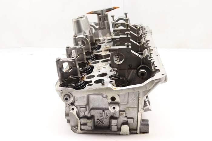 BMW Right 4.4L Engine Cylinder Head 11122118167 BMW Right 4.4L Engine Cylinder Head 11122118167