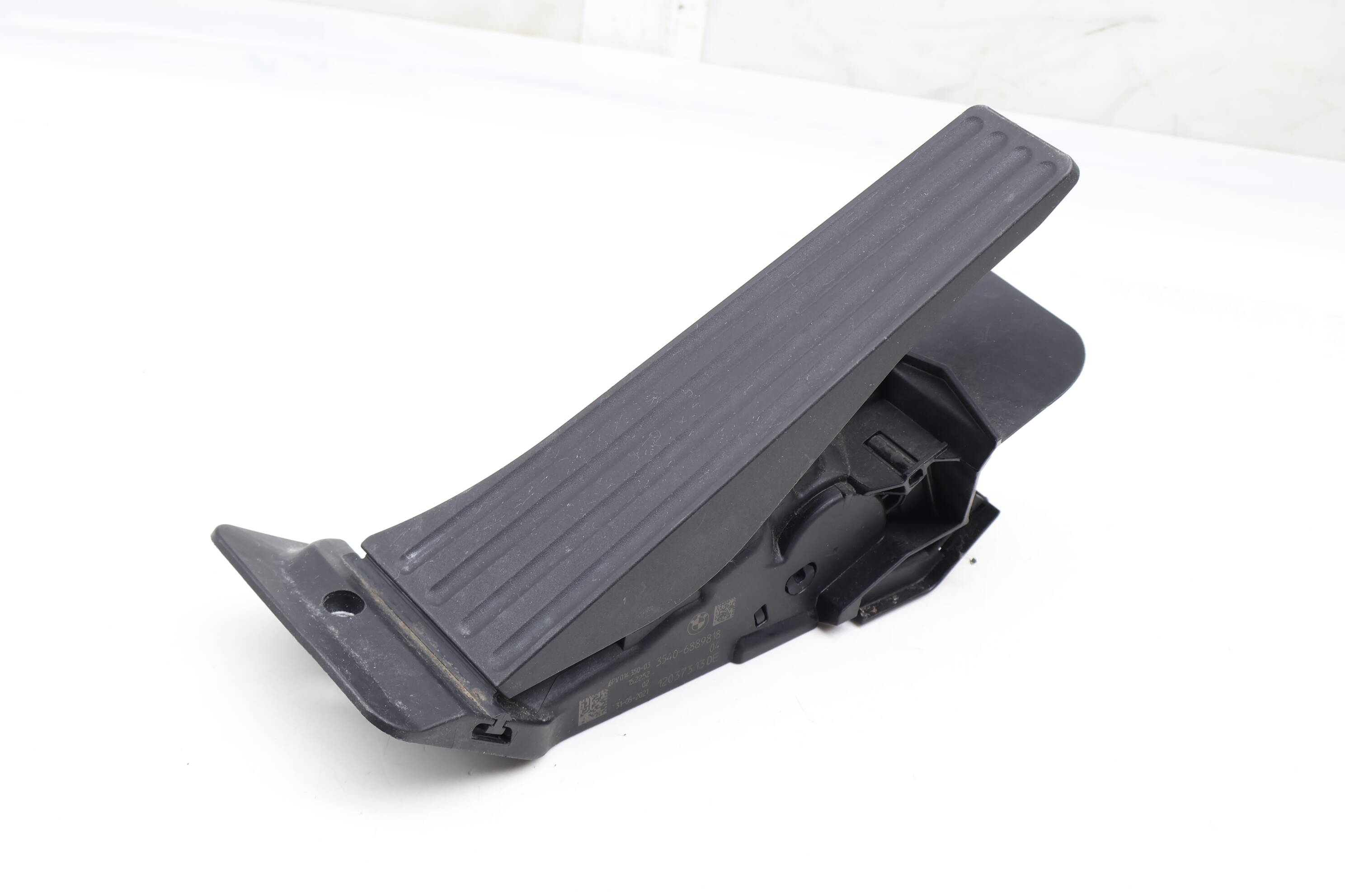 Gas Pedal / Accelerator Module 6889818