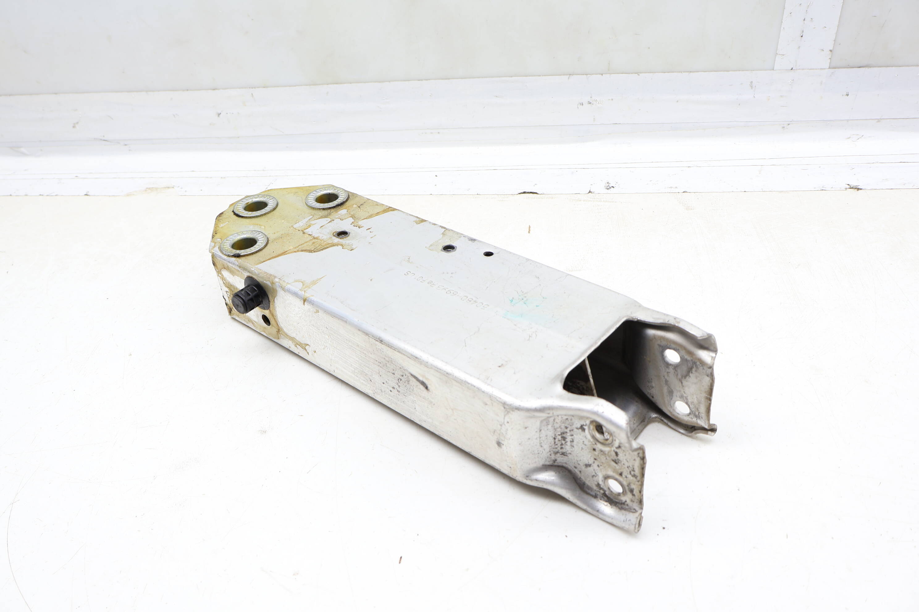 Bumper Reinforcement Bar / Bracket