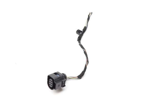 Outer Tail Light / Lamp Wiring Connector / Pigtail main product photo
