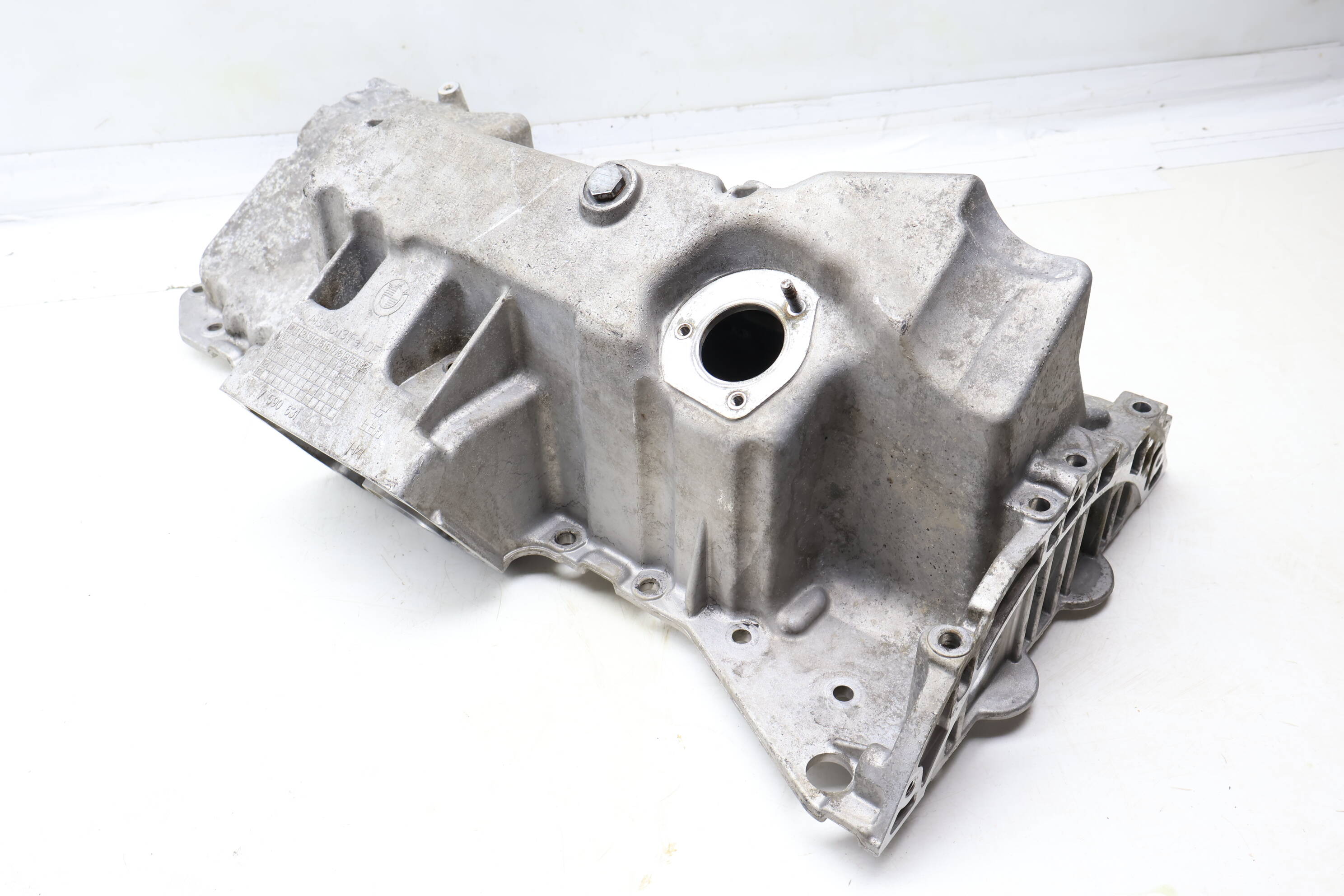 Engine Oil Pan 11137590631