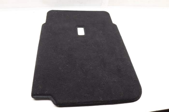 2Nd Row Seat Back Trim / Panel 3CN885754A main product photo
