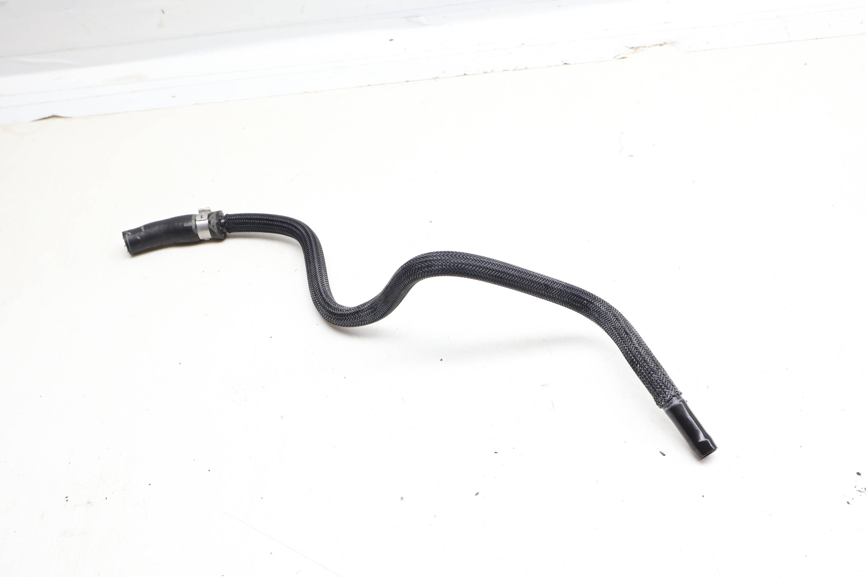 Coolant Hose / Line 059121044B