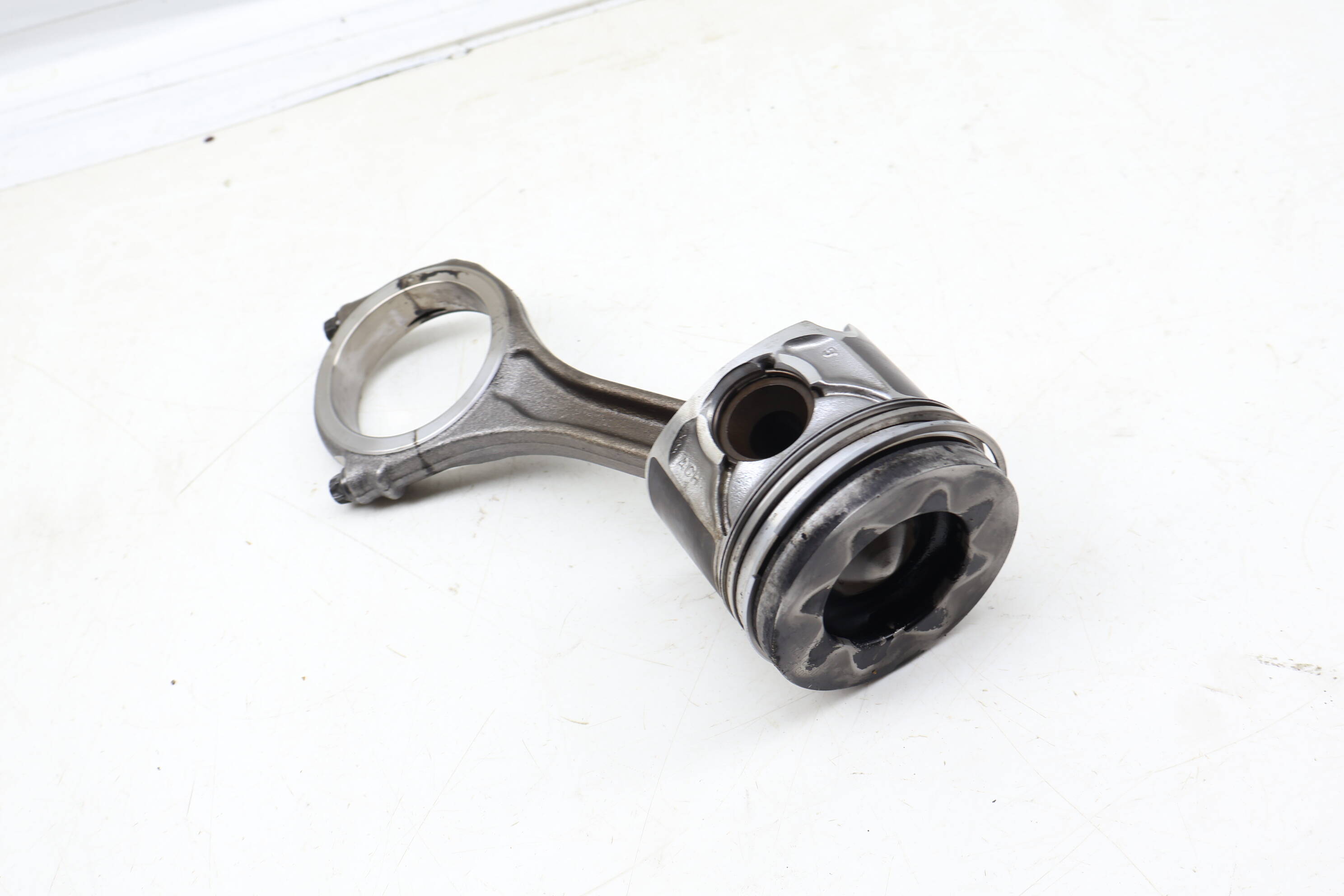 Piston W/ Connecting Rod 059107065DP