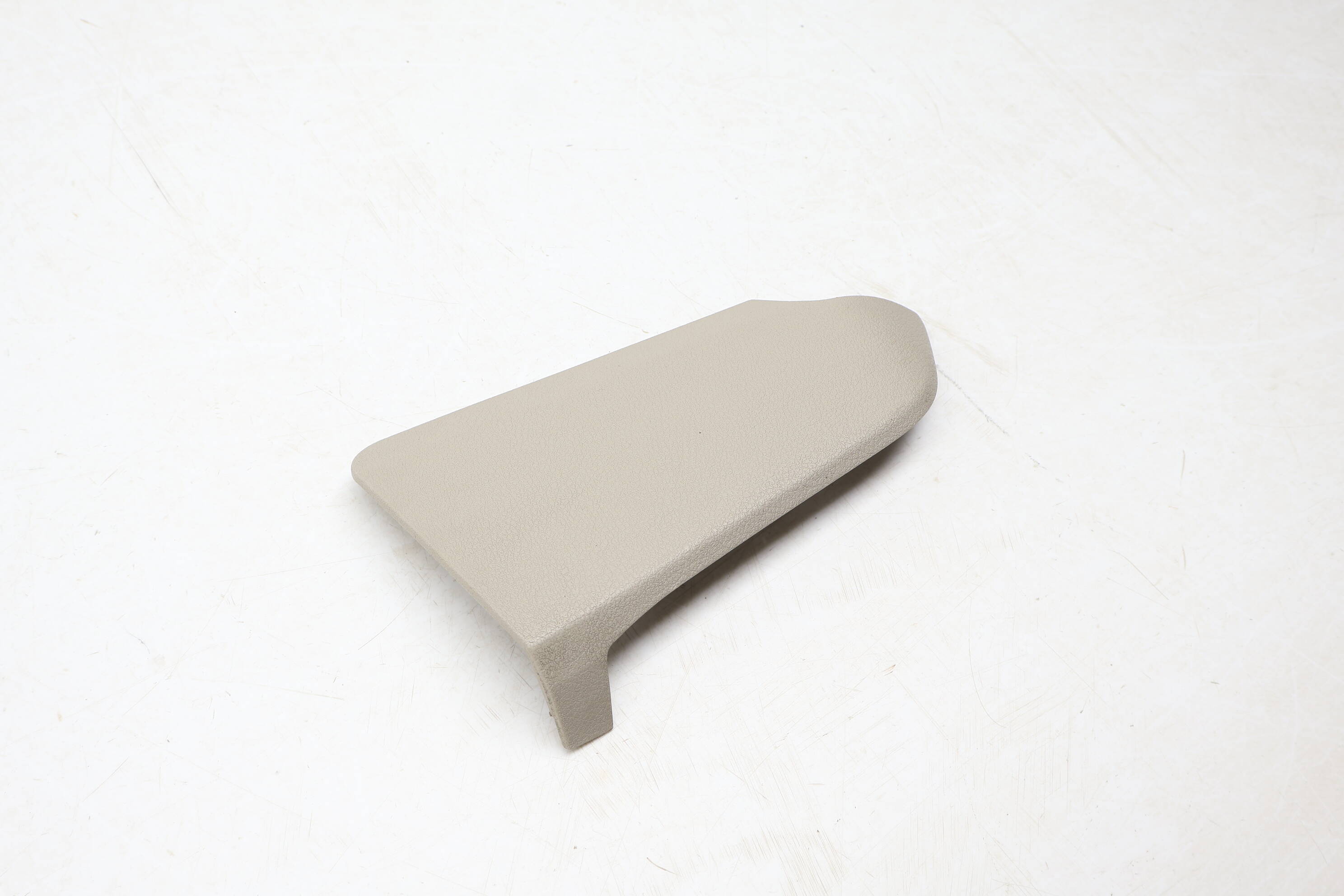 Seatbelt / Seat Belt Cover Trim 4L0882328A