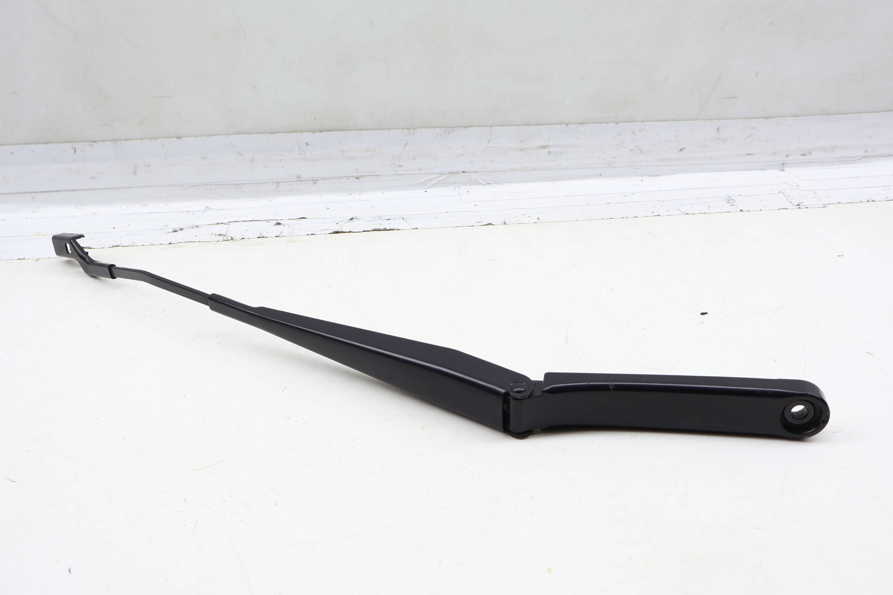Windshield Wiper Arm 3CN955405A