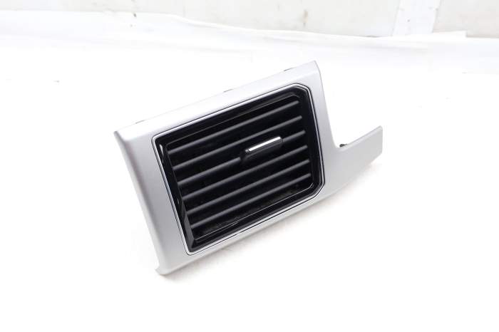 Dash Air Vent W/ Trim 3CN858415G main product photo