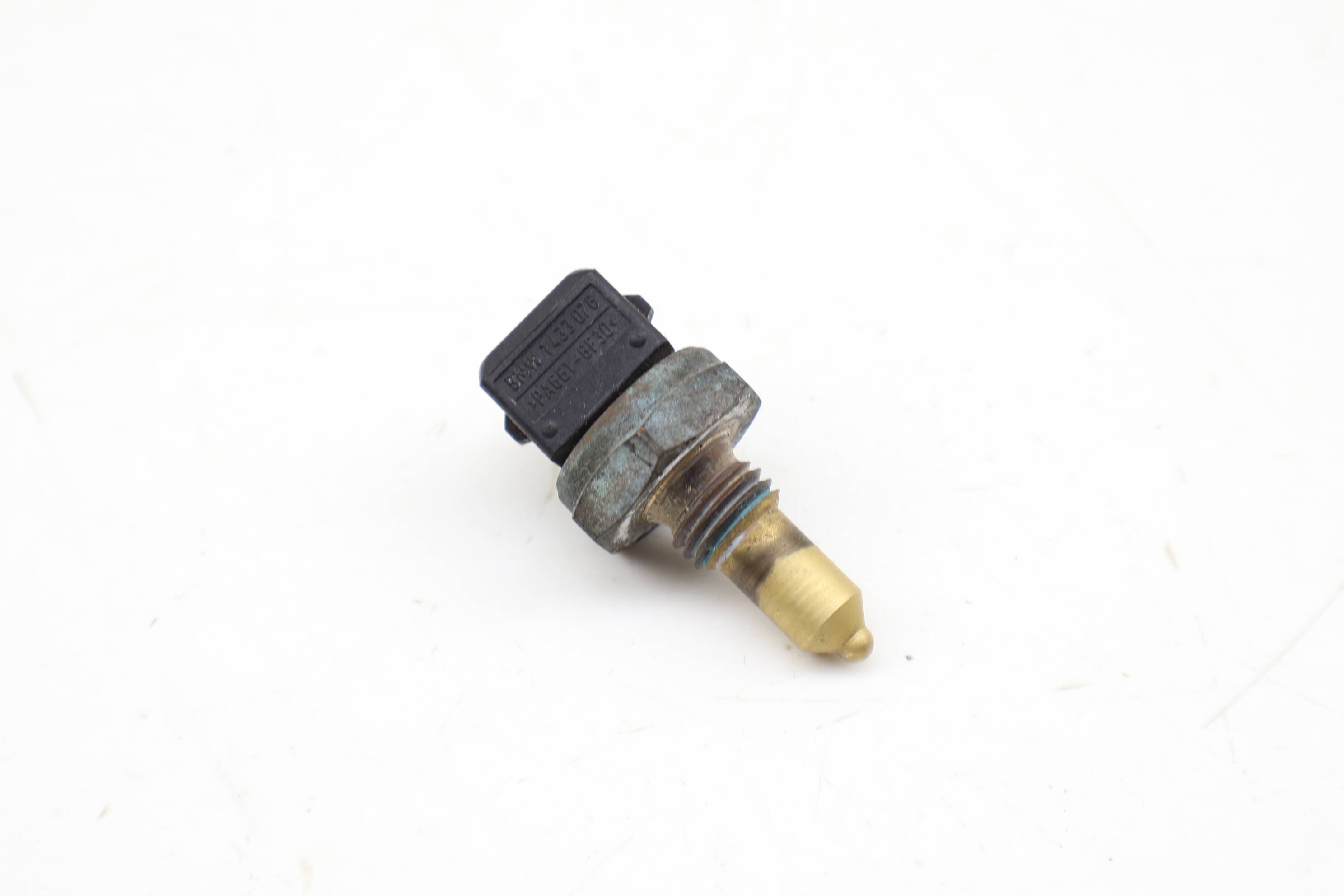 Coolant / Oil Temp Sensor 13621433076