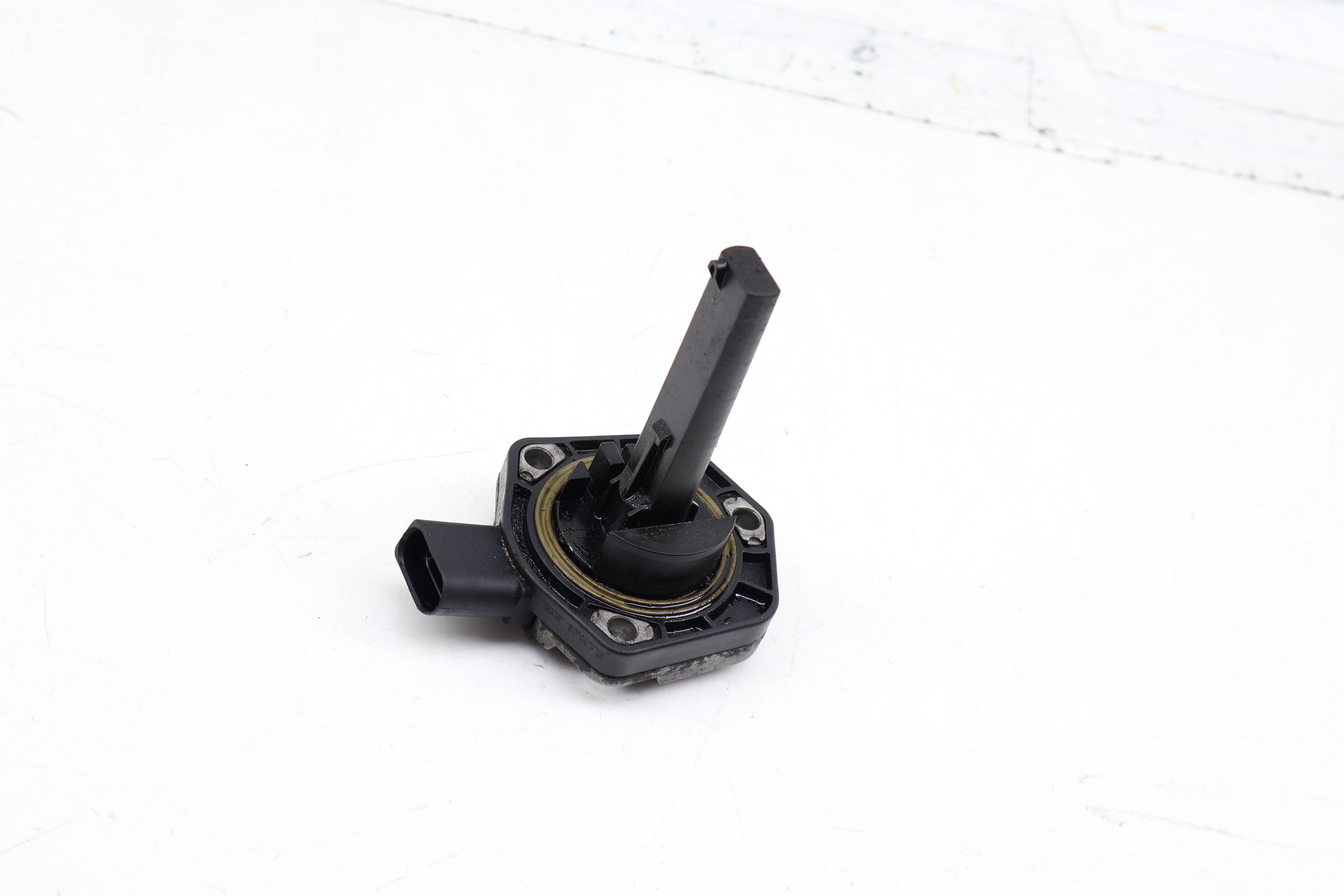 Engine Oil Level Sensor 06E907660