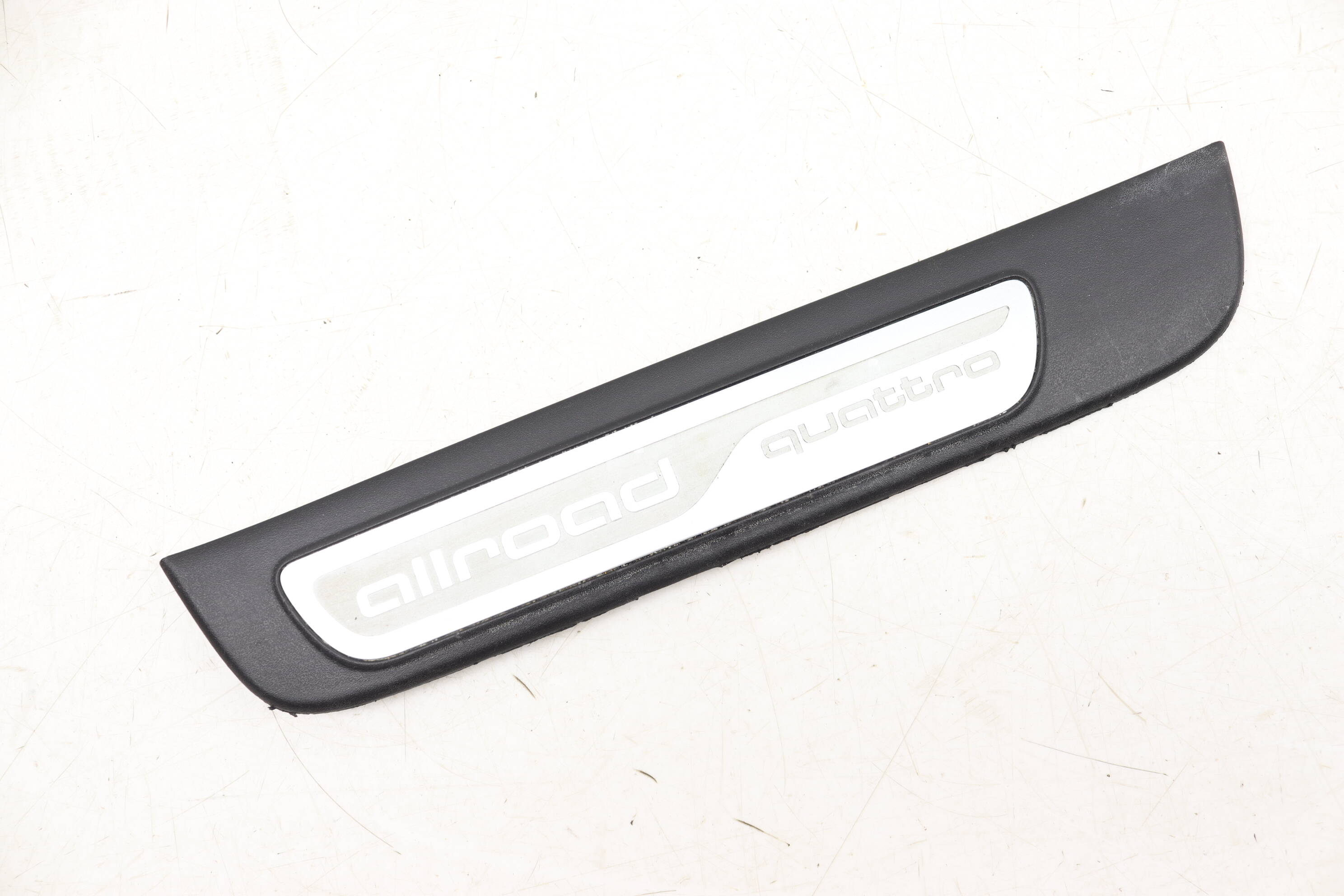 Door Sill / Scuff Plate (Allroad Quattro) 8K9853375