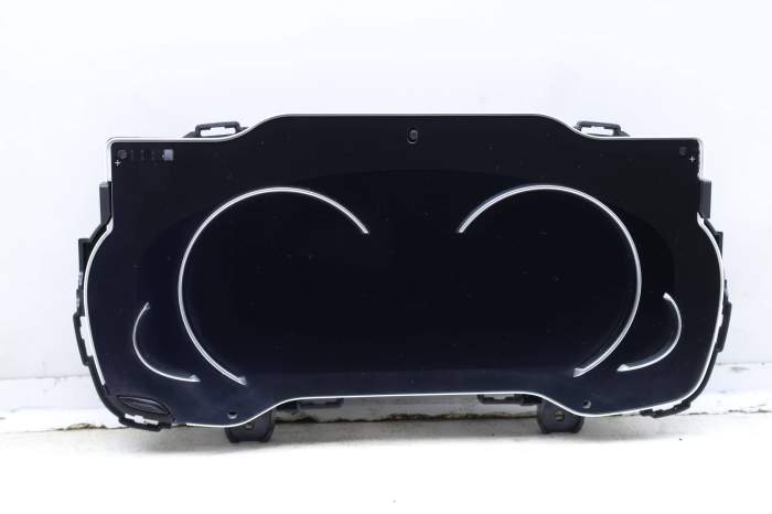 Instrument Cluster / Speedometer 62108797360 main product photo