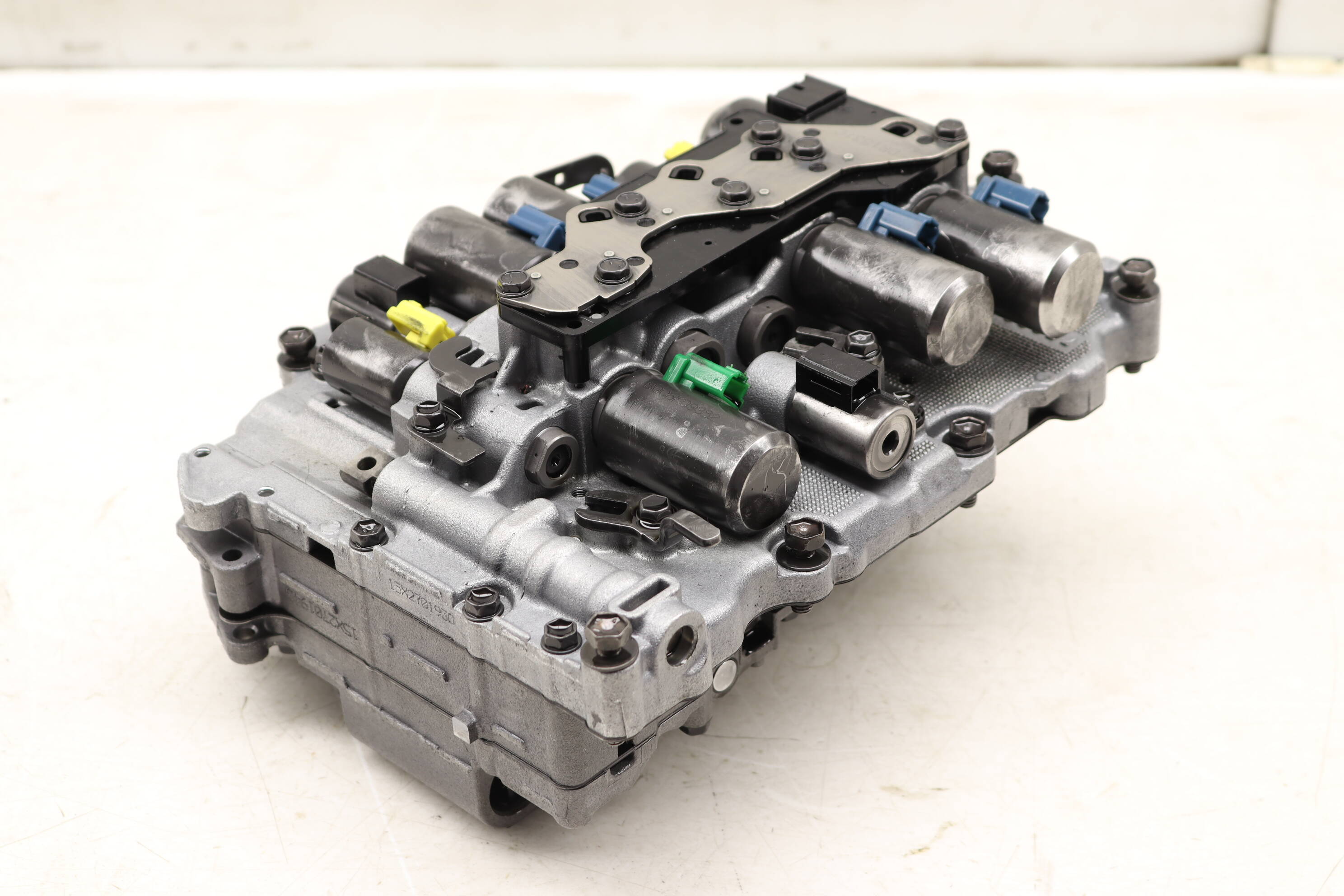BMW Transmission Valve Body / Mechatronic (Ga8f22aw) 24008642390 