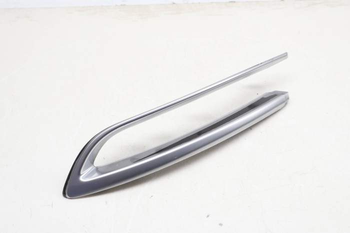 Bumper Cover Reflector Trim 51127331614 main product photo